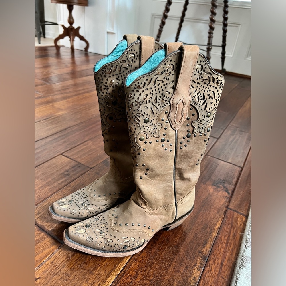 Corral Boots size 6.5